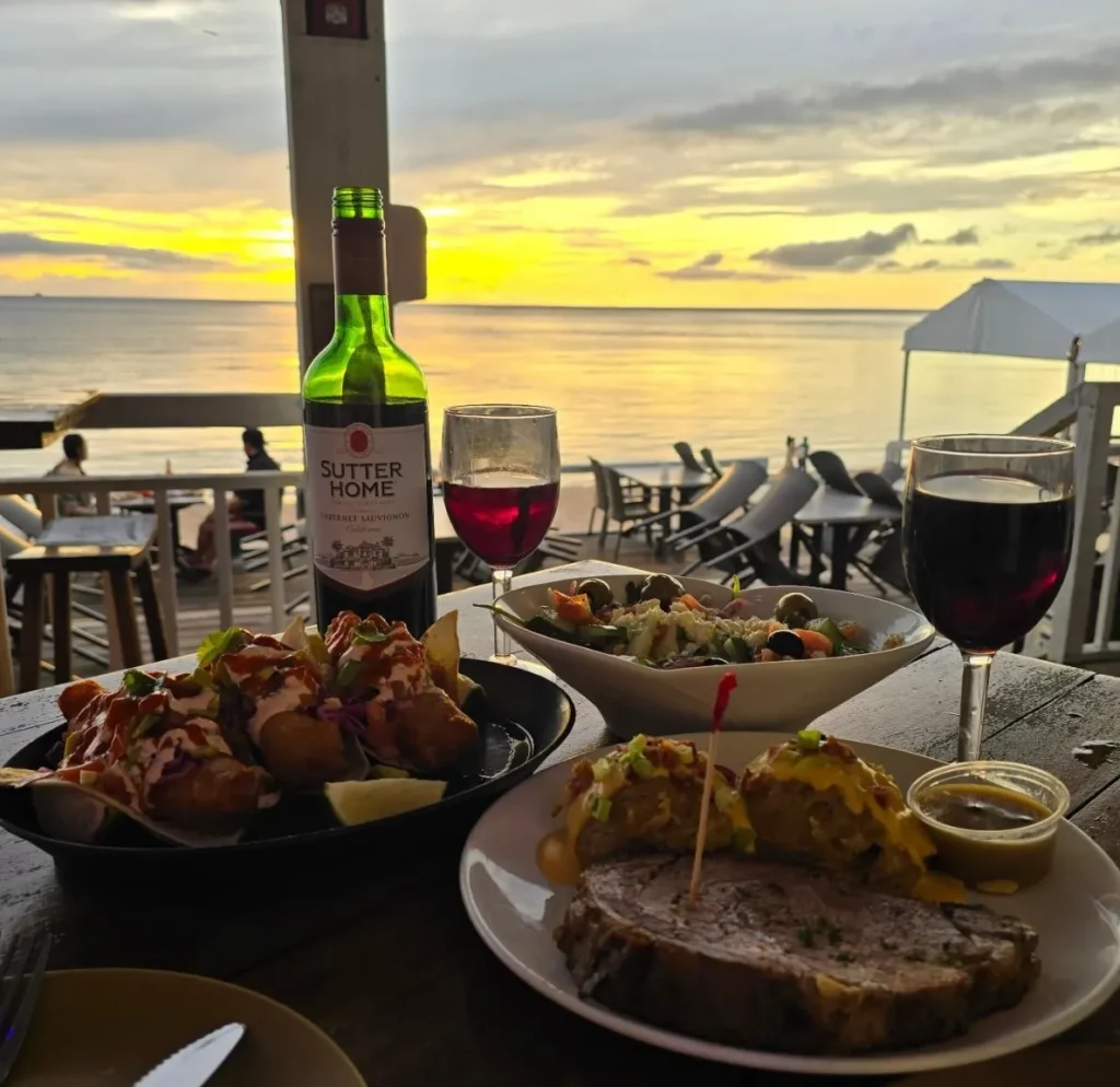 Beach HQ Restaurant & Bar